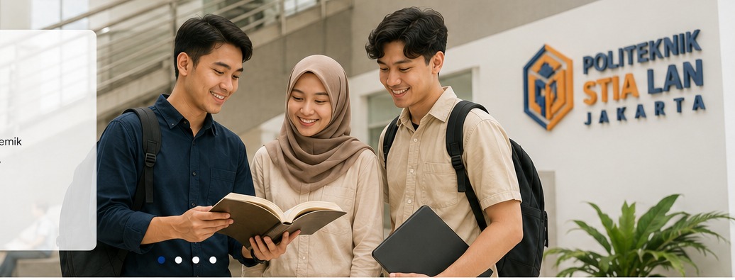 Mahasiswa mengakses layanan akademik